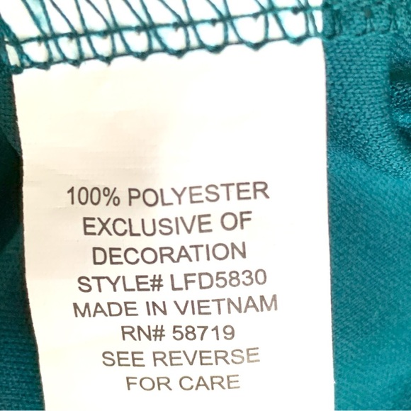 NY COLLECTION SPARKLY TEAL LACE EVENING GOWN & PEARL NECKLINE. WOMEN’S SIZE L - Picture 9 of 10